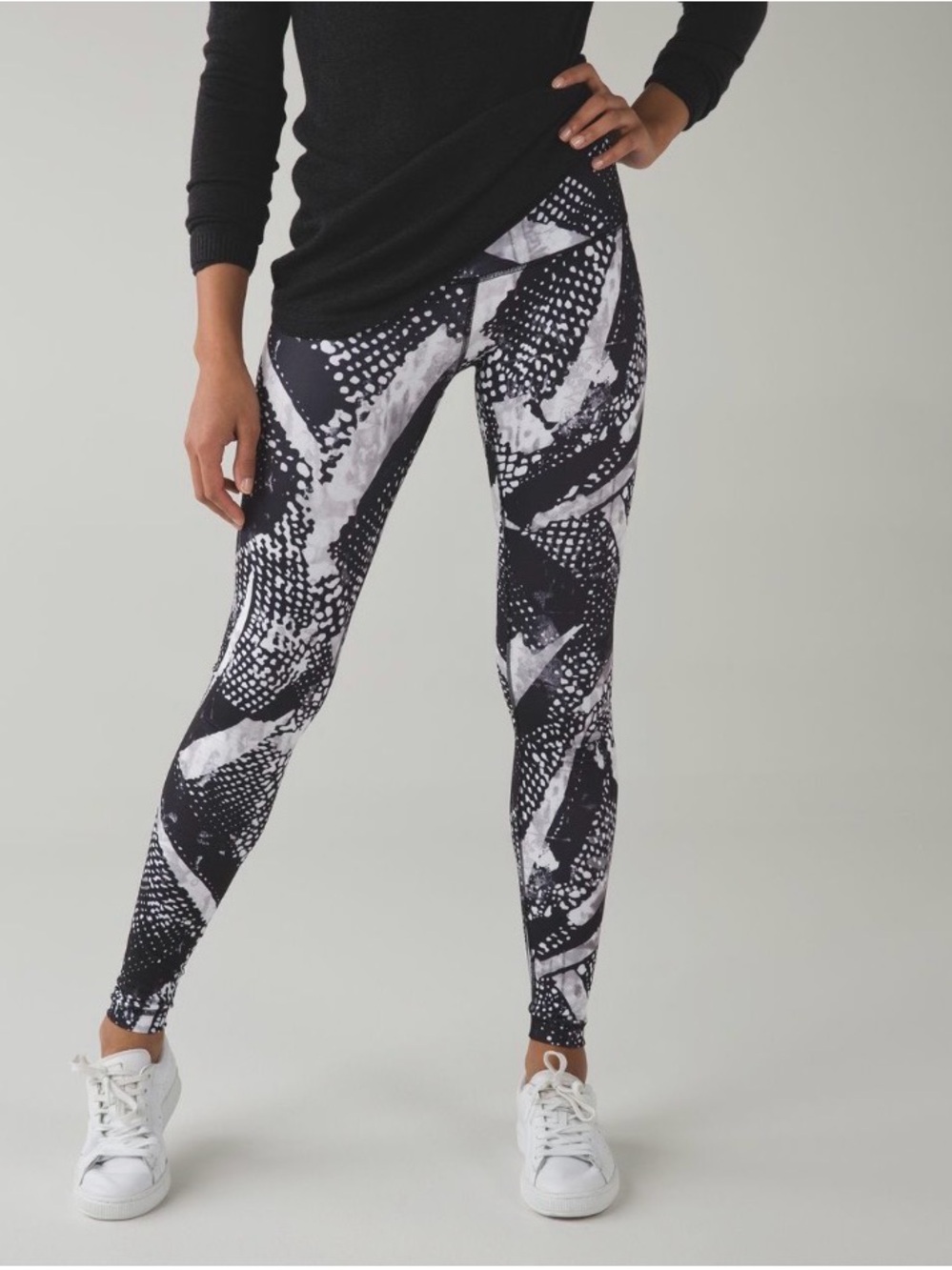 Lululemon Black & White Leggings